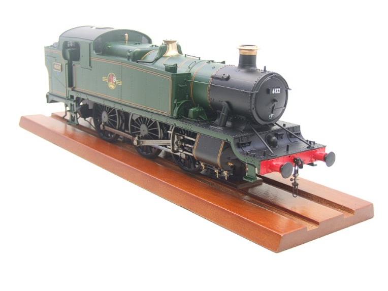 Heljan O Gauge Item 6104 BR Green Late Crest Class 61xx Large Prairie Tank Loco R/N 6132 Electric image 12