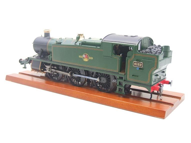 Heljan O Gauge Item 6104 BR Green Late Crest Class 61xx Large Prairie Tank Loco R/N 6132 Electric image 18