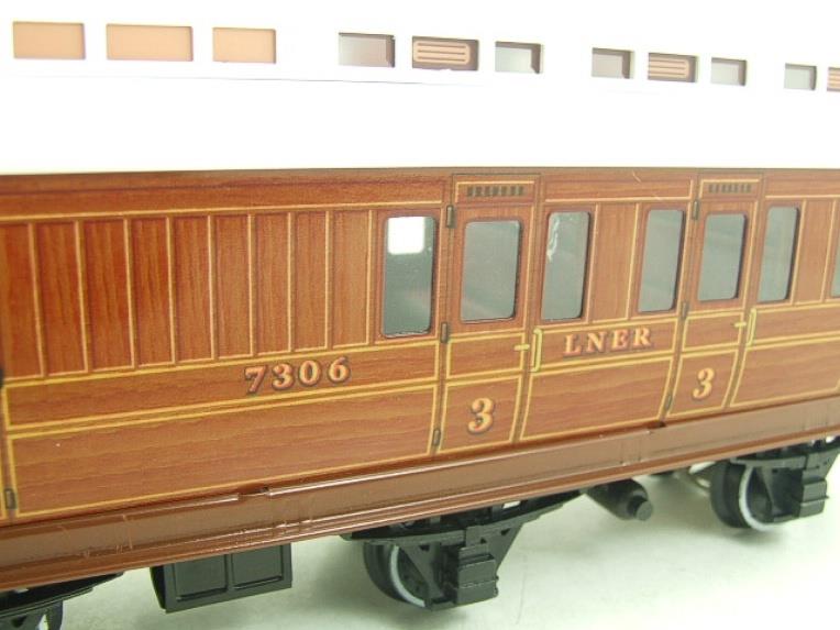 Darstaed O Gauge "LNER" Teak Style Six Wheel Passenger x4 Coaches Set Boxed image 11