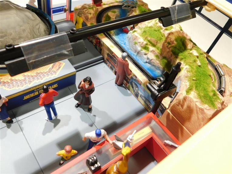 Lionel 6-14133 O Gauge Model Shop "Madison Hardware Hobby Shop" No 500 Boxed image 11