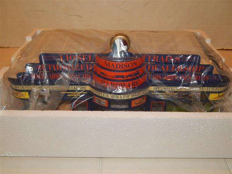 Lionel 6-14133 O Gauge Model Shop "Madison Hardware Hobby Shop" No 500 Boxed image 18