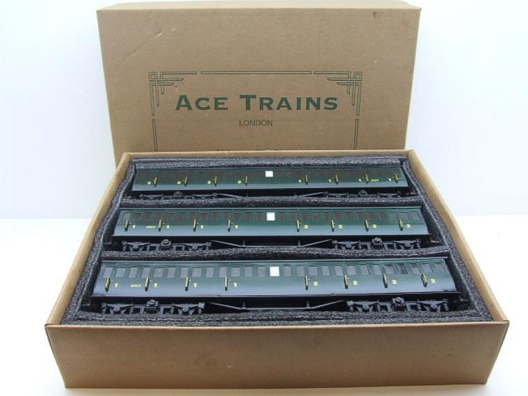 Ace Trains French Edition O Gauge "SNCF" C1 Passenger Coaches x3 Set Boxed image 13