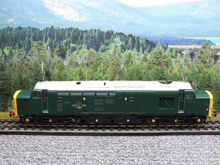 HelJan O Gauge 37111 BR Green Class 37 WFYE Diesel Loco 2 Rail Electric Boxed image 14