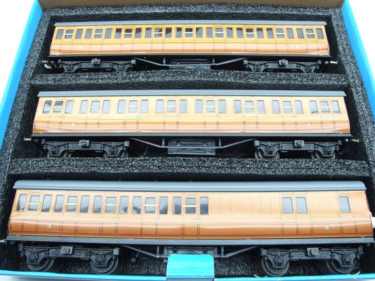 Ace Trains O Gauge C1 "Metropolitan" x3 Coaches Set Includes Working Rear Lamp Fitted Boxed image 21