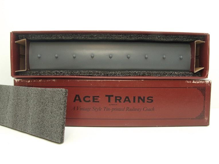 Ace Trains O Gauge C1 "LMS" Maroon Non Corridor Composite 1st - 3rd Passenger Coach Boxed image 12