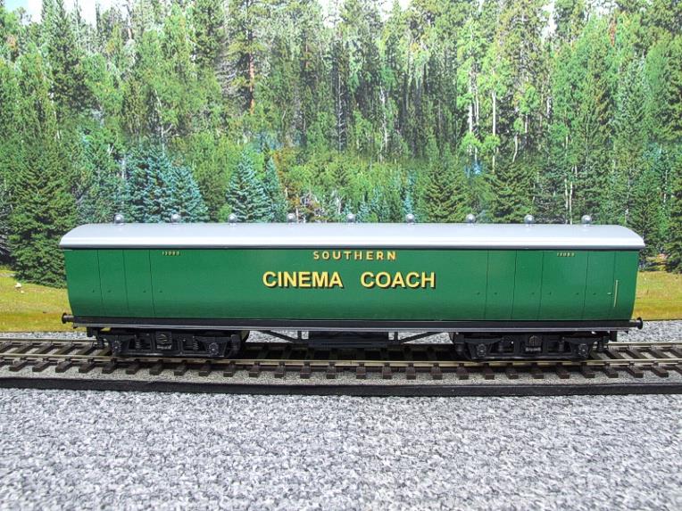 Ace Trains Wright Overlay Series O Gauge SR Southern Green "Cinema" Coach R/N 1308 Boxed image 15