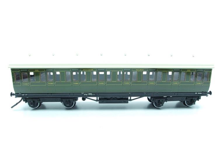 Darstaed O Gauge "SR" Southern Green Suburban Non Corridor Coach 3rd Class Passenger R/N 2046 image 12