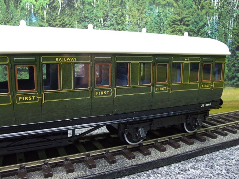 Darstaed O Gauge "SR" Southern Green Suburban Non Corridor Coach 1st Class Passenger R/N 461 image 13