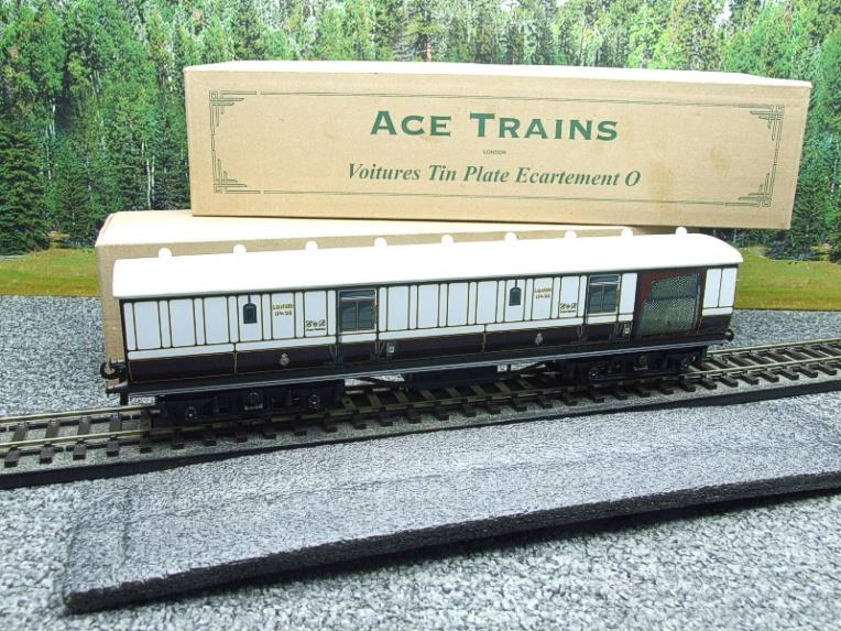 ACE Trains O Gauge L&NWR Overlay Series by Brian Wright TPO Coach R/N 35 Boxed image 22