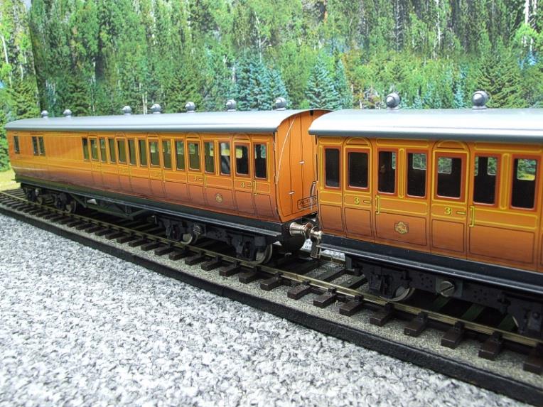Ace Trains O Gauge C1 "Metropolitan" Passenger x3 Coaches Set 2/3 Rail Boxed image 15