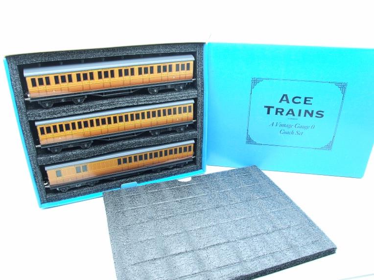Ace Trains O Gauge C1 "Metropolitan" Passenger x3 Coaches Set 2/3 Rail Boxed image 22