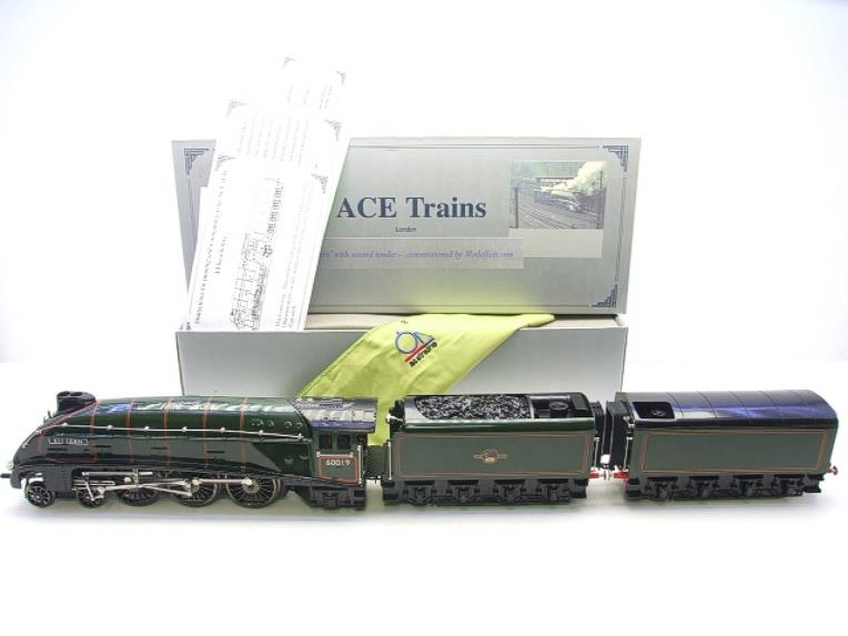 Ace Trains O Gauge E4 A4 Pacific BR Green "Bittern" & Two Tenders R/N 60019 Elec 3 Rail Boxed image 1