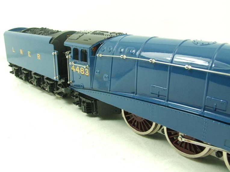 Ace Trains O Gauge A4 Pacific LNER Garter Blue "Silver Fox" 3 Rail, RN 2512 Electric Bxd image 10