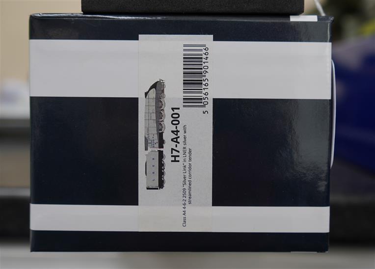 Hattons O Gauge H7-A4-001 Class A4 Pacific LNER Silver Pre-War "Silverlink" R/N 2509 Electric 2 Rail Boxed image 7