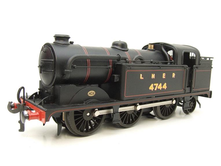 Ace Trains O Gauge E/11 LNER Lined Satin Black N2 Class 0-6-2 Tank Loco R/N 4744 Elec 2/3 Rail Bxd image 4