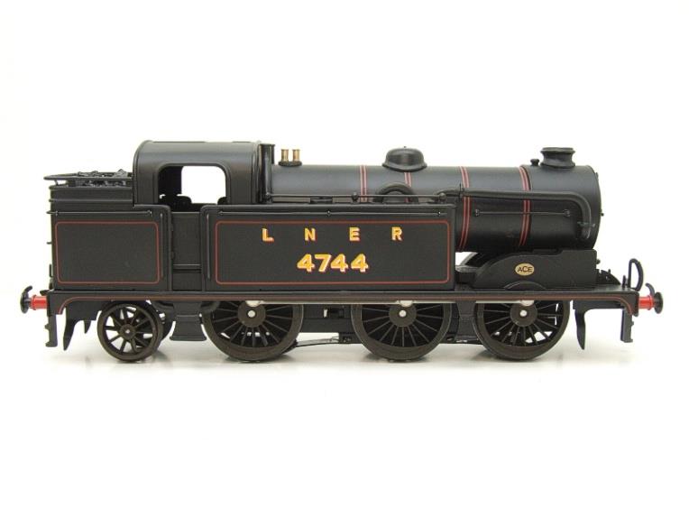 Ace Trains O Gauge E/11 LNER Lined Satin Black N2 Class 0-6-2 Tank Loco R/N 4744 Elec 2/3 Rail Bxd image 5