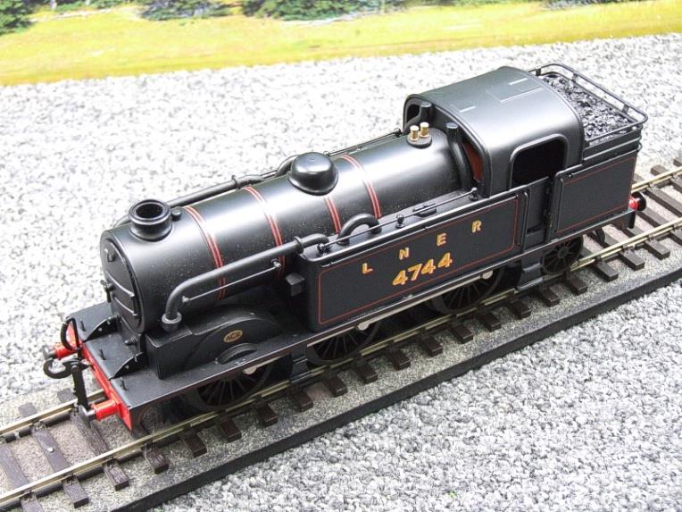 Ace Trains O Gauge E/11 LNER Lined Satin Black N2 Class 0-6-2 Tank Loco R/N 4744 Elec 2/3 Rail Bxd image 7
