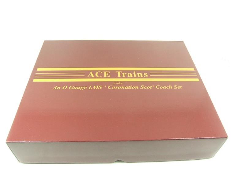 Ace Trains O Gauge C28A LMS Maroon Coronation Scot Coaches x3 Set A Brand NEW Boxed 2/3 Rail Bargain Clearance Priced Ltd Stock image 20