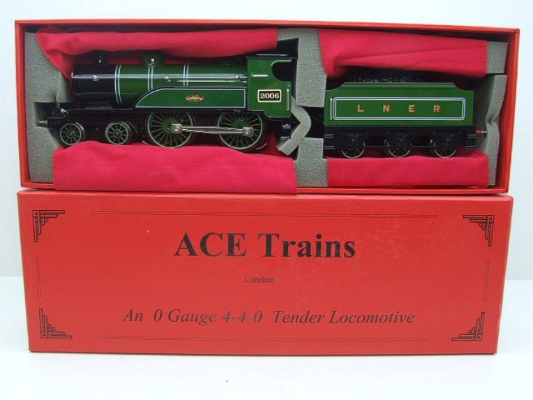 Ace Trains O Gauge E3 LNER Green 4-4-0 Loco & Tender R/N 2006 Elec 3 Rail Boxed image 18