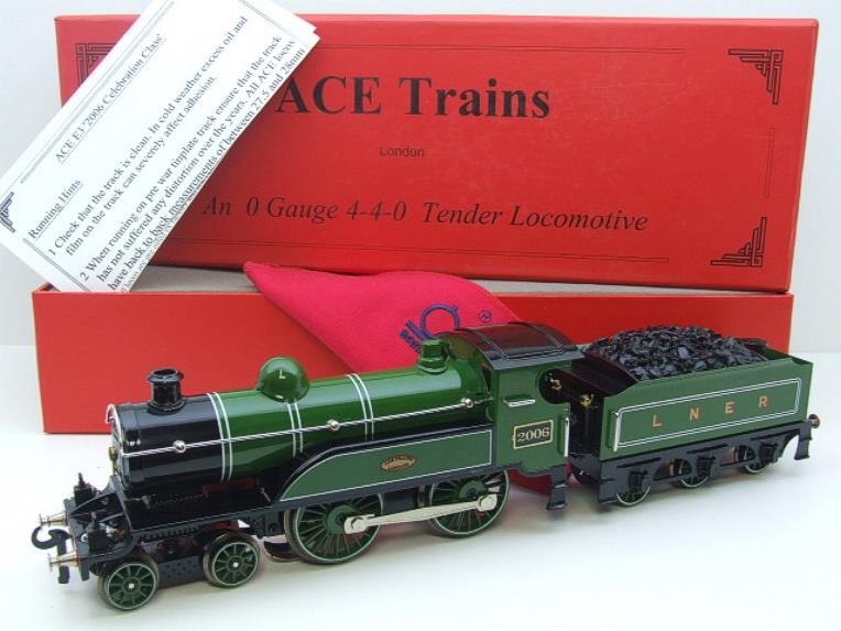 Ace Trains O Gauge E3 LNER Green 4-4-0 Loco & Tender R/N 2006 Elec 3 Rail Boxed image 20