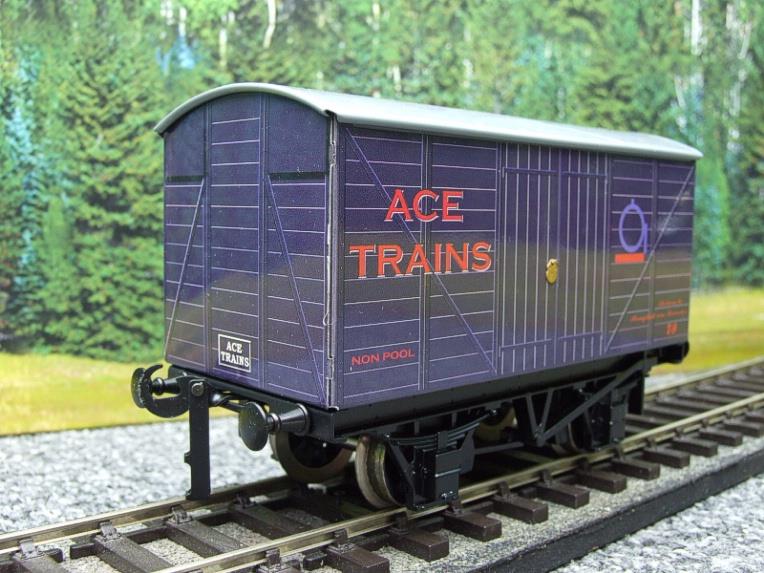 Ace Trains O Gauge Private Owned "Ace Trains" Goods Van Tinplate image 11