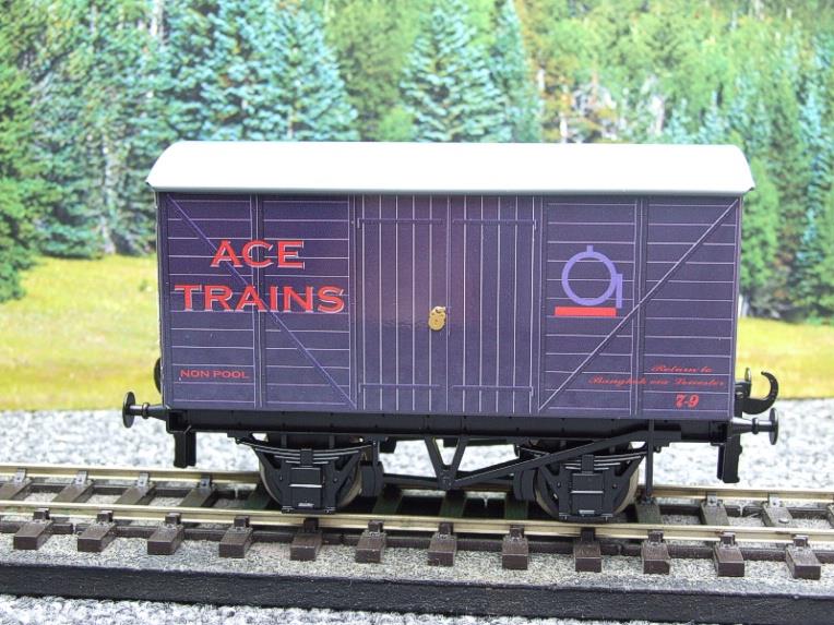 Ace Trains O Gauge Private Owned "Ace Trains" Goods Van Tinplate image 15