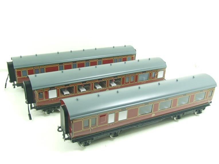 Darstaed O Gauge LMS Period 2 Corridor Coaches x3 Boxed 2/3 Rail Set B image 19