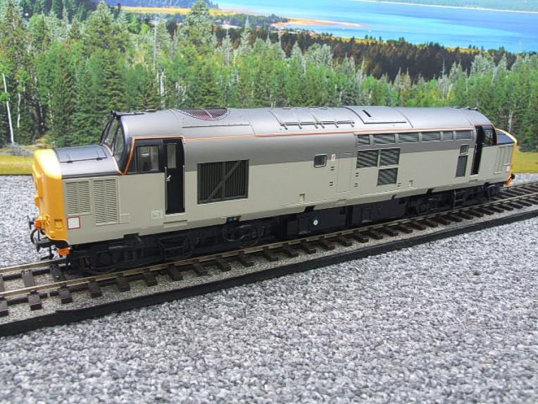 HelJan O Gauge 37451 Class 37 BR Railfreight Triple Grey Sector Diesel Electric 2 Rail image 14