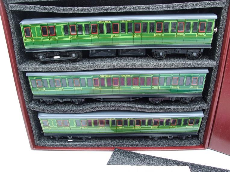 Ace Trains O Gauge CIE S Southern SR Green EMU x3 Car Coach Set Electric 3 Rail Boxed image 21