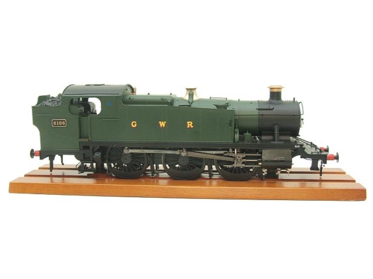 Heljan O Gauge Item 6101 ""GWR" Green Class 61xx Large Prairie Tank Loco R/N 6106 Electric image 18