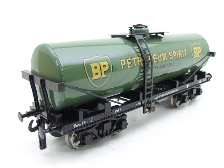 Darstaed O Gauge Bogie Tanker Green "BP" Petroleum Spirit 2/3 Rail Running Boxed image 12