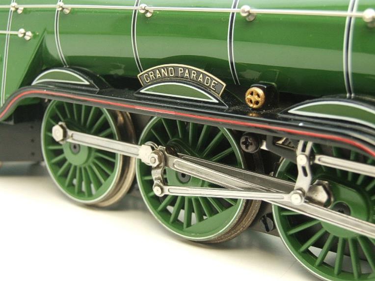 Ace Trains O Gauge E6 A3 Pacific LNER Green "Grand Parade" R/N 2744 Boxed 3 Rail image 18