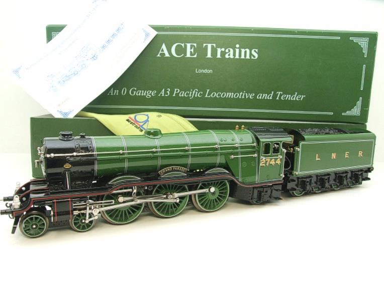 Ace Trains O Gauge E6 A3 Pacific LNER Green "Grand Parade" R/N 2744 Boxed 3 Rail image 22