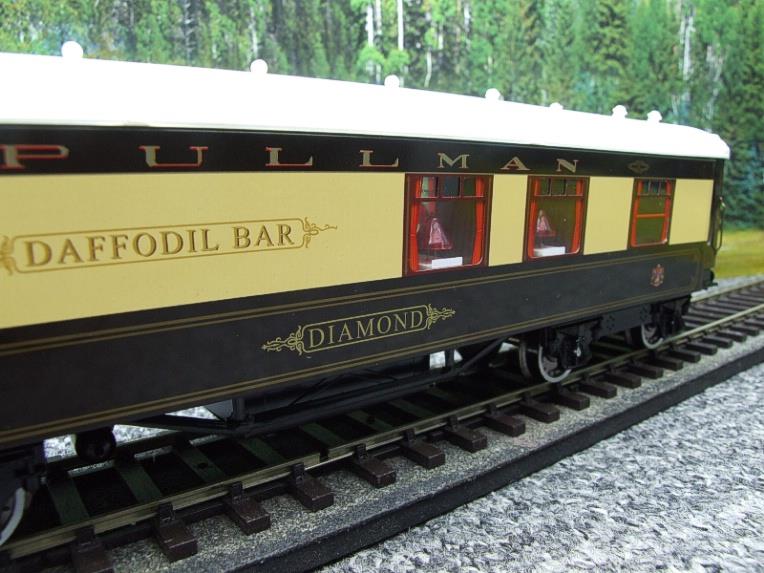 Darstaed O Gauge Daffodil Bar "Diamond" Ivory Roof Pullman Coach Lit interior 2/3 Rail Boxed image 6