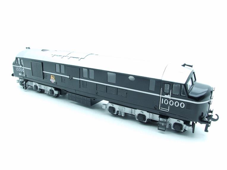 Ace Trains O Gauge E39B BR Semi Gloss Black Silver roof & bogies RN 10000 Pre-56 Diesel 2/3 Rail image 13