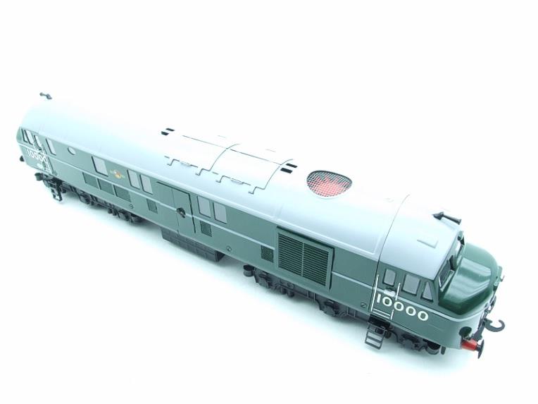 Ace Trains O Gauge E39D1 BR Gloss Green Egg Shell Waistband & Grey roof R/N 10000 Post-56 Co-Co Diesel Loco 2/3 Rail New Boxed image 12