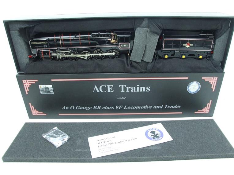 Ace Trains O Gauge E28/B4 BR 9F Loco & Tender "Timothy Hawkworth" R/N 92252 Electric 2/3 Rail Brand NEW Boxed image 20