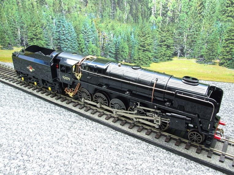 Ace Trains O Gauge E28/D2 BR 9F Loco & Tender "Unlined Gloss & Satin Black" Post 56 R/N 92079 Electric 2/3 Rail NEW Bxd image 15