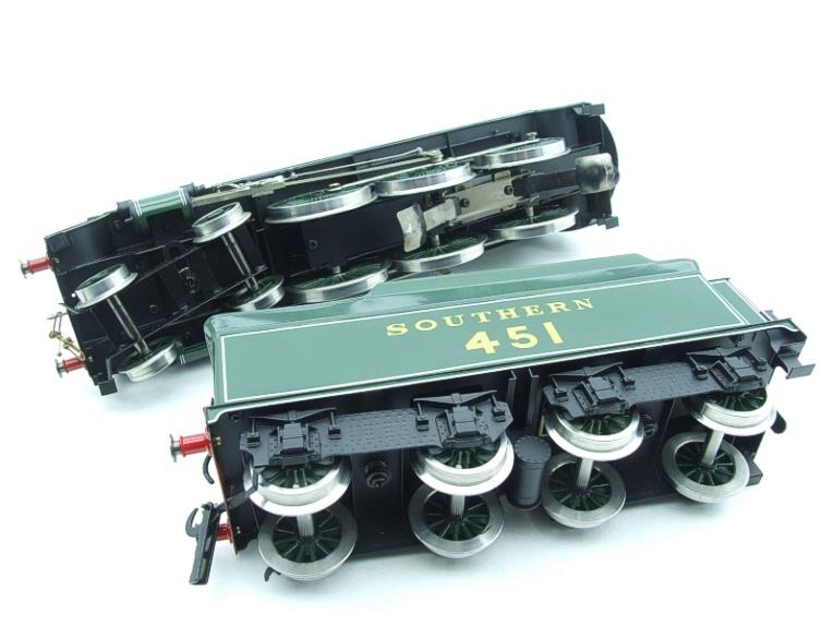 ACE Trains, O Gauge, E/34-B3, SR Gloss Lined Olive Green "Sir Lamorak" R/N 451 Brand New Boxed image 16