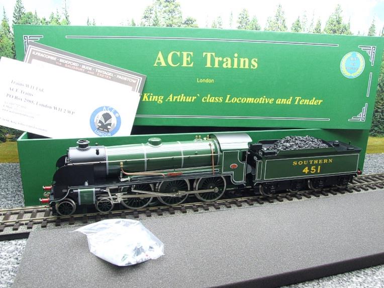 ACE Trains, O Gauge, E/34-B3, SR Gloss Lined Olive Green "Sir Lamorak" R/N 451 Brand New Boxed image 22
