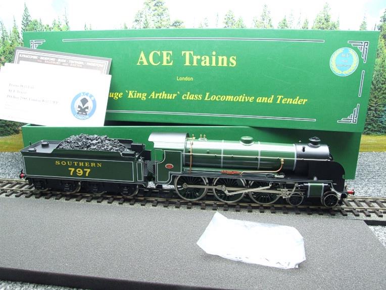 ACE Trains, O Gauge, E/34-B3, SR Gloss Lined Olive Green "Sir Blamor De Ganis" R/N 797 Brand New Boxed image 22
