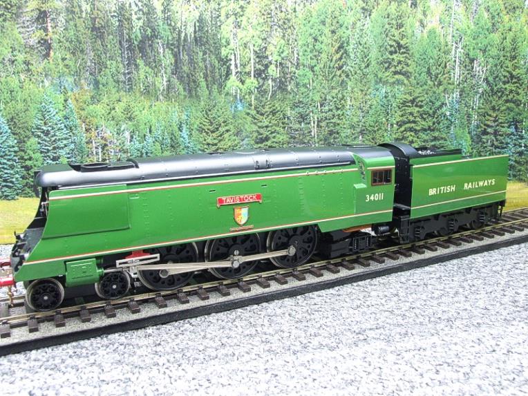 Ace Trains O Gauge E9 BR Lined Apple Green West Country Class Bulleid Pacific British Railways 4-6-2 Loco & Tender Named "Tavistock" R/N 34011 Electric 2/3 Rail Boxed image 11