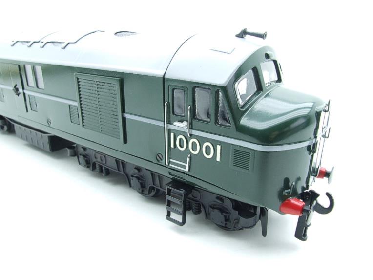 Ace Trains O Gauge E39D3 BR Gloss Green Egg Shell Waistband & Grey roof Post-56 R/N 10001 Co-Co Diesel Loco 2/3 Rail New Boxed image 6