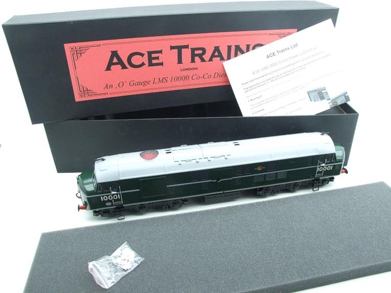 Ace Trains O Gauge E39D3 BR Gloss Green Egg Shell Waistband & Grey roof Post-56 R/N 10001 Co-Co Diesel Loco 2/3 Rail New Boxed image 17