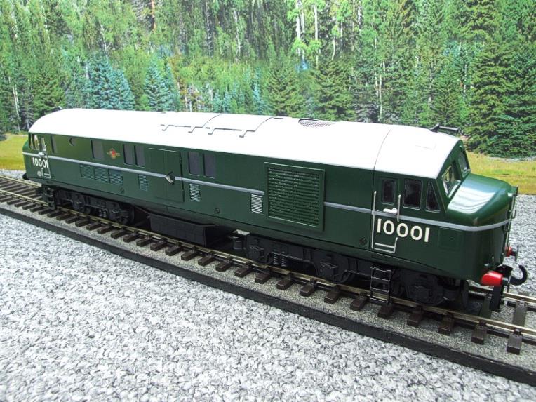 Ace Trains O Gauge E39D3 BR Gloss Green Egg Shell Waistband & Grey roof Post-56 R/N 10001 Co-Co Diesel Loco 2/3 Rail New Boxed image 20