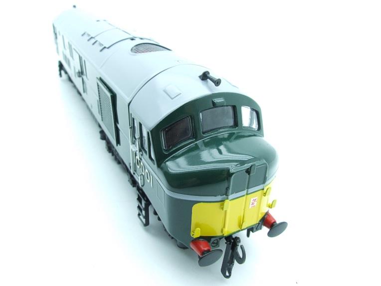 Ace Trains O Gauge E39D2 BR Gloss Green Egg Shell Waistband & Grey roof & Small Yellow End Panels R/N 10001 Post-56 image 9