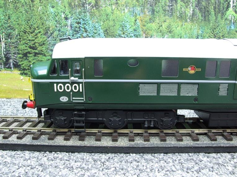 Ace Trains O Gauge E39D2 BR Gloss Green Egg Shell Waistband & Grey roof & Small Yellow End Panels R/N 10001 Post-56 image 15