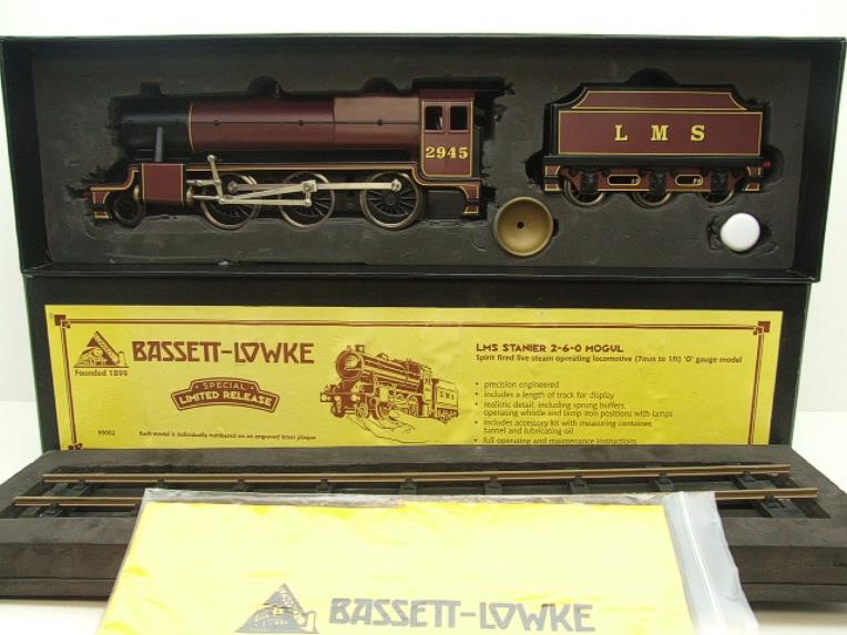 Bassett Lowke O Gauge BL99002 LMS Stanier Mogul Loco & Tender RN 2945 Live Steam Bxd image 18