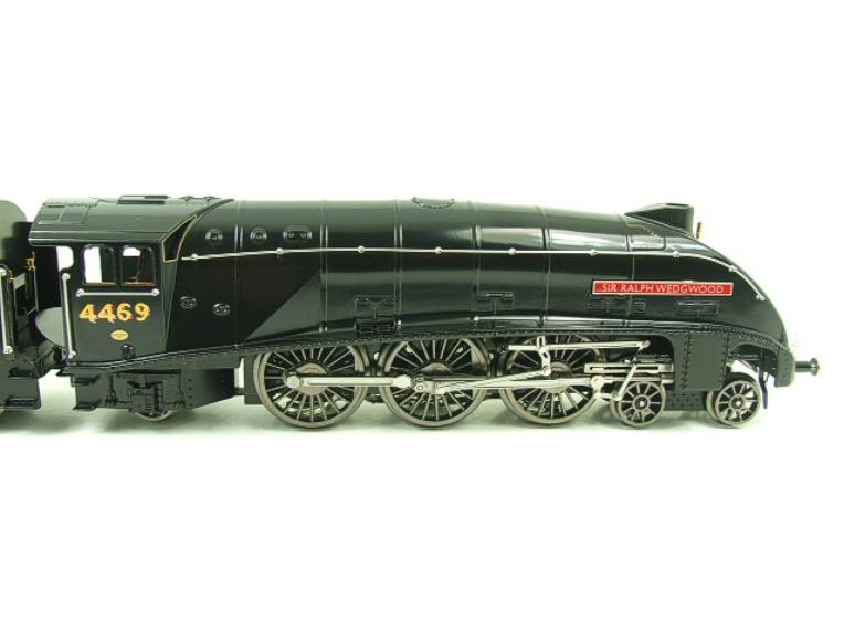 Darstaed O Gauge A4 Pacific LNER War Time Satin Black "PERIGRINE" R/N 4903 Boxed image 6