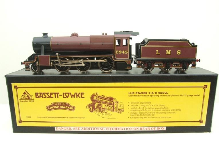Bassett Lowke O Gauge BL99002 LMS Stanier Mogul Loco & Tender RN 2945 Live Steam Bxd image 1